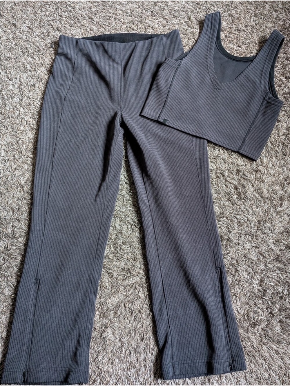 Lululemon Ribbed Softstreme Crop Tank + Zip-Leg High Rise Cropped Pant Set 8